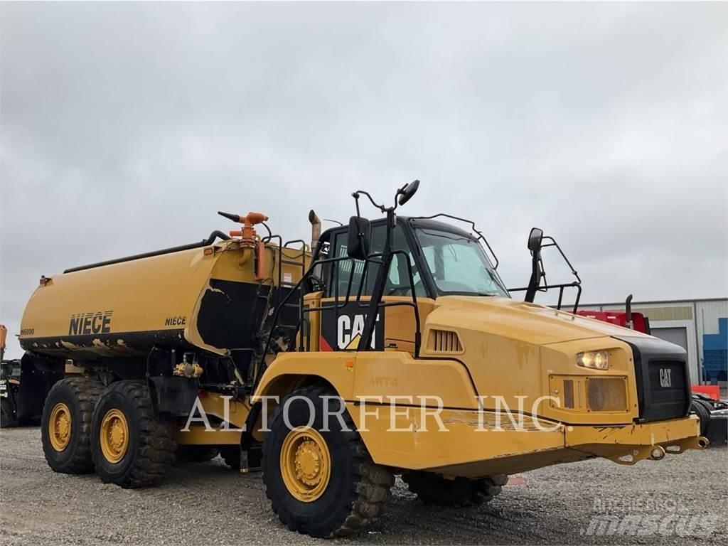 CAT 725C2 WT Kĺbové nákladné autá