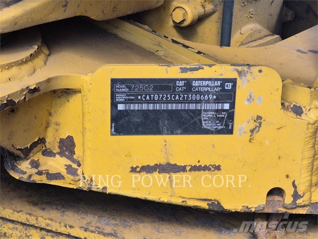 CAT 725C2TG Kĺbové nákladné autá
