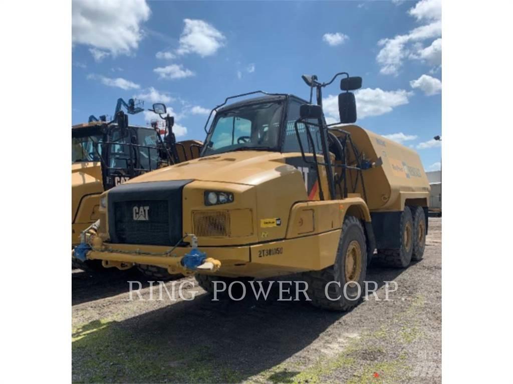 CAT 725C2WW Cisternové nákladné vozidlá