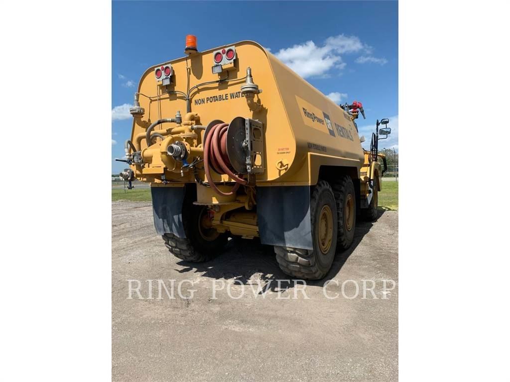 CAT 725C2WW Cisternové nákladné vozidlá