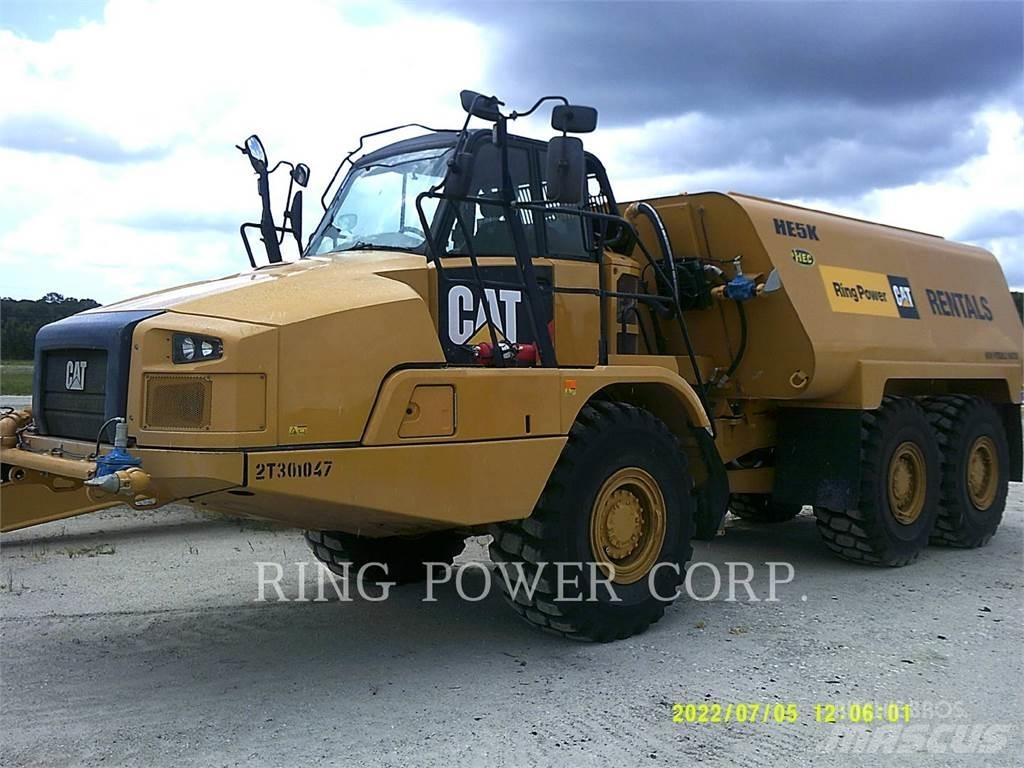 CAT 725C2WW Cisternové nákladné vozidlá