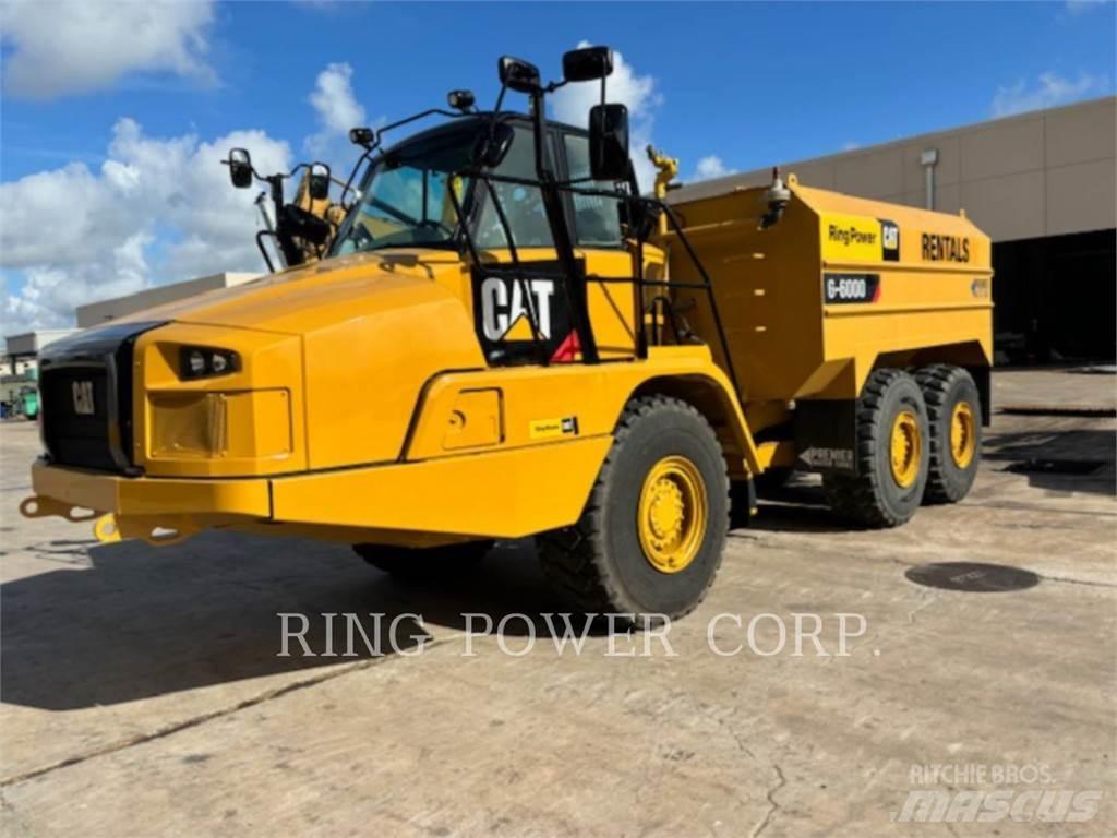 CAT 725CWW Cisternové nákladné vozidlá
