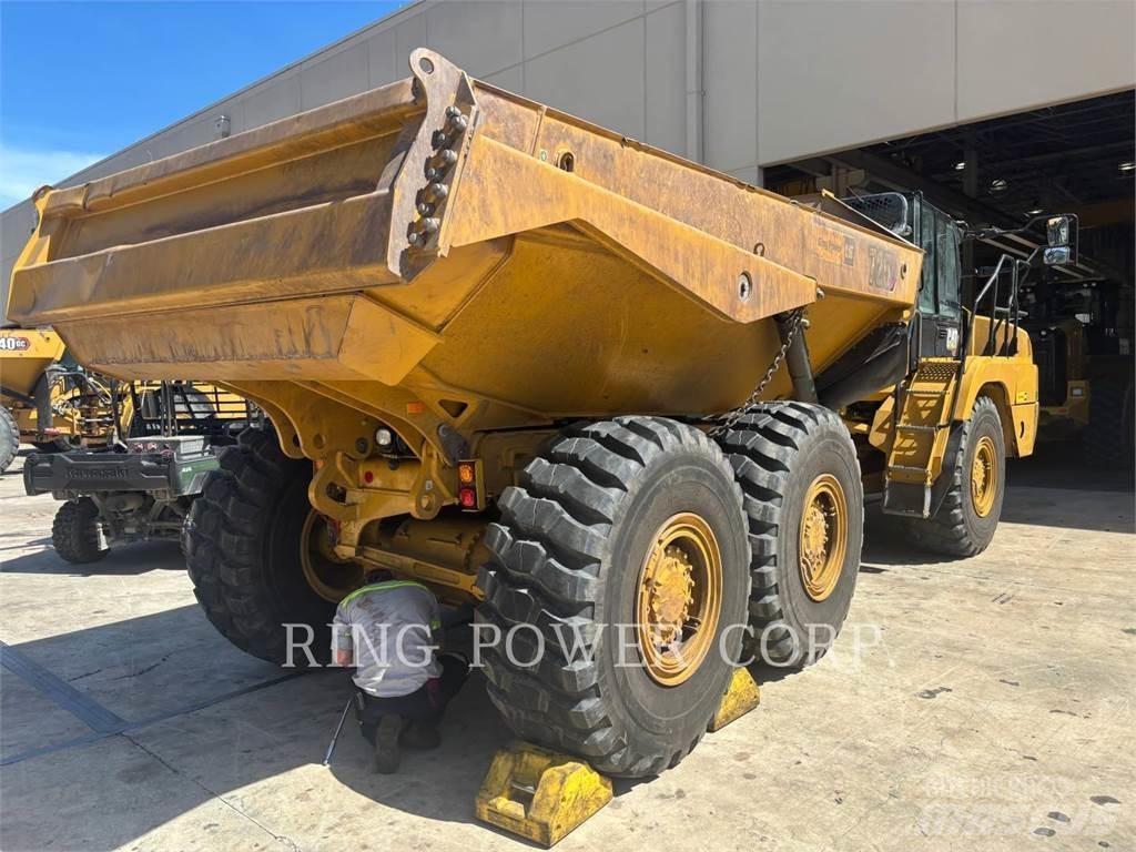 CAT 725TG Kĺbové nákladné autá