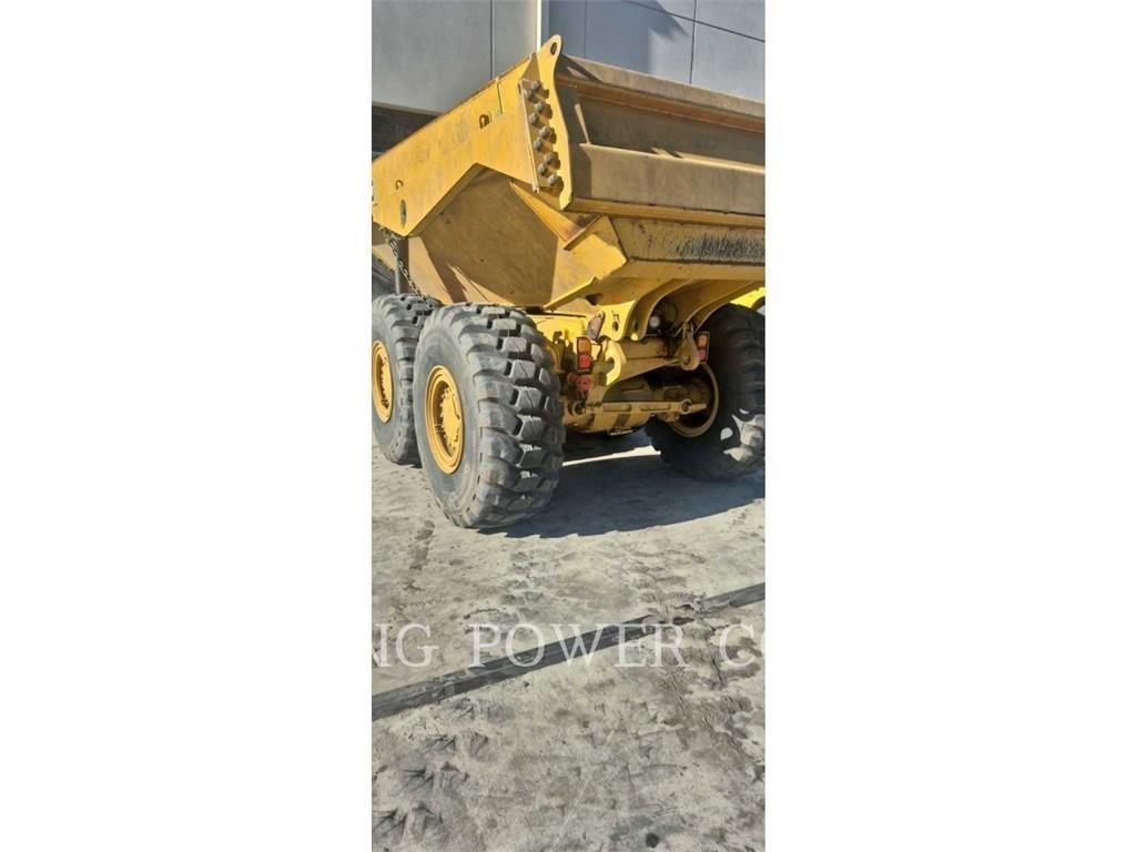 CAT 725TG Kĺbové nákladné autá