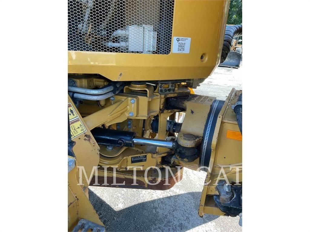 CAT 730 Kĺbové nákladné autá