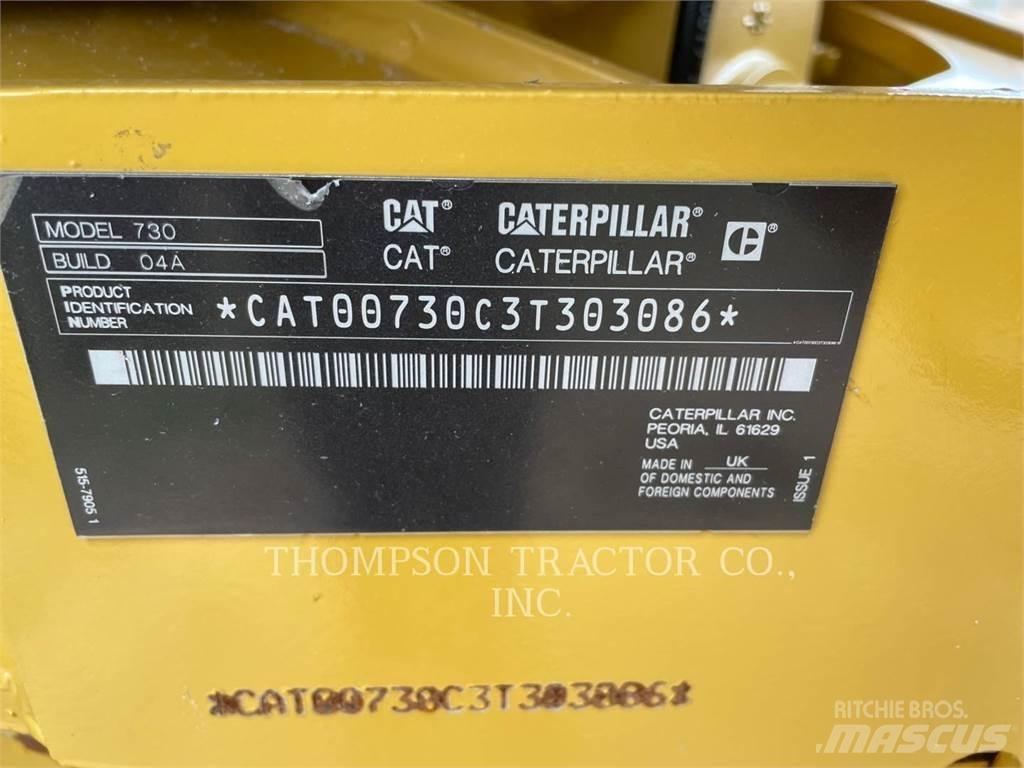 CAT 730 Kĺbové nákladné autá