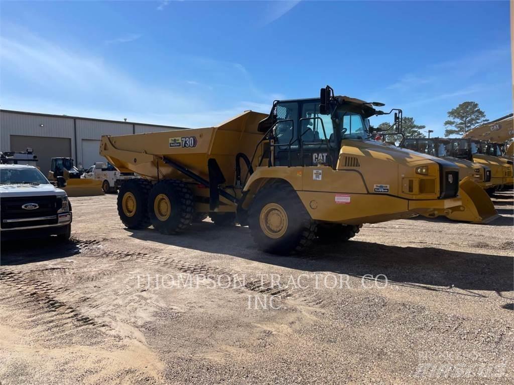 CAT 730 Kĺbové nákladné autá
