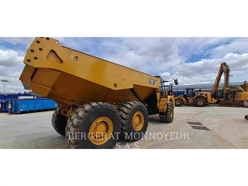 CAT 730 Kĺbové nákladné autá