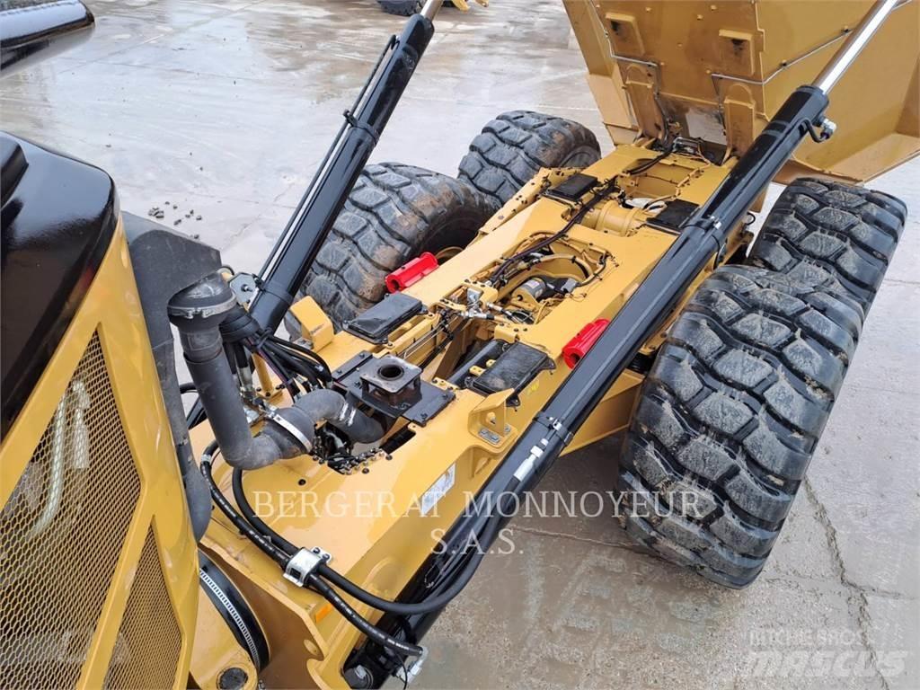 CAT 730 Kĺbové nákladné autá