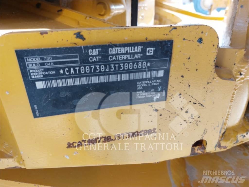 CAT 730 Kĺbové nákladné autá