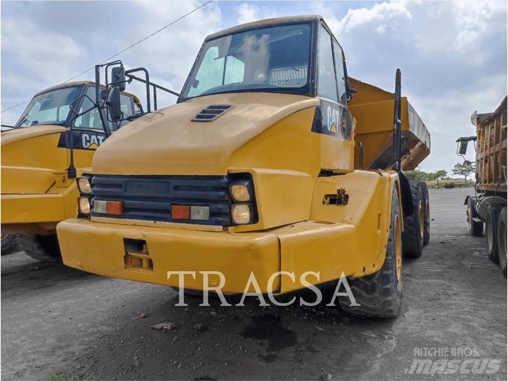 CAT 730 Kĺbové nákladné autá