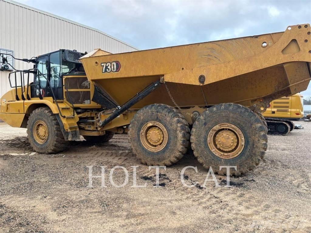 CAT 730 Kĺbové nákladné autá