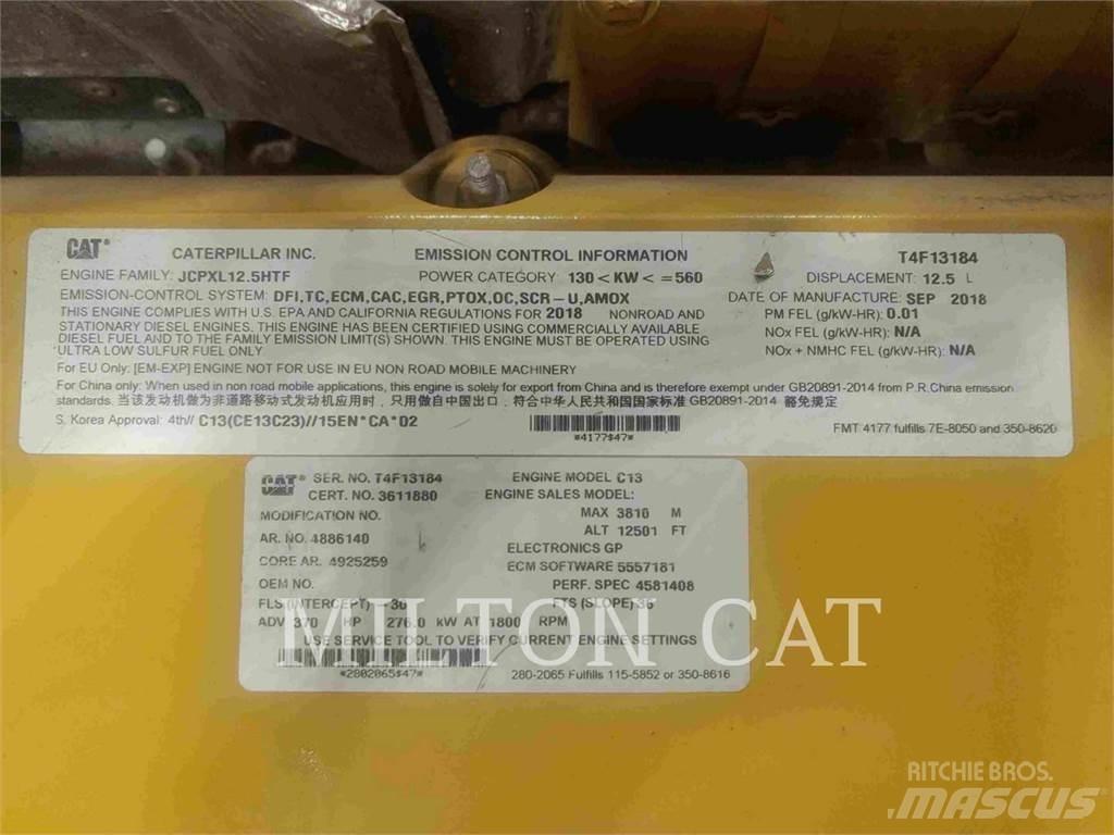 CAT 730 Kĺbové nákladné autá