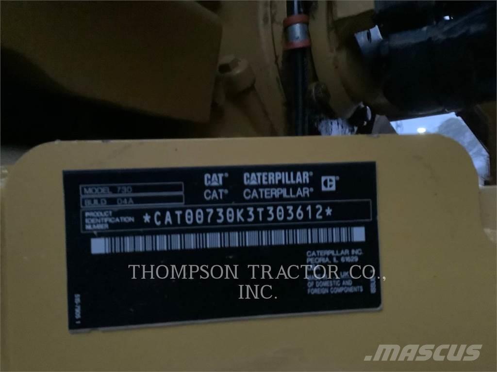 CAT 730 Kĺbové nákladné autá