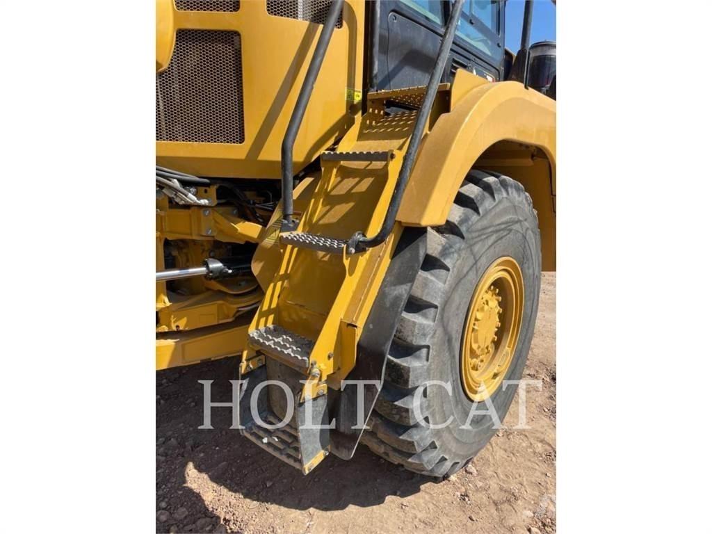 CAT 730 Kĺbové nákladné autá