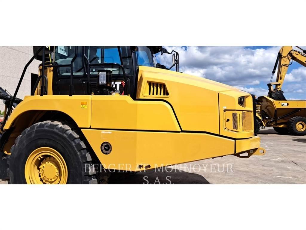 CAT 730 Kĺbové nákladné autá