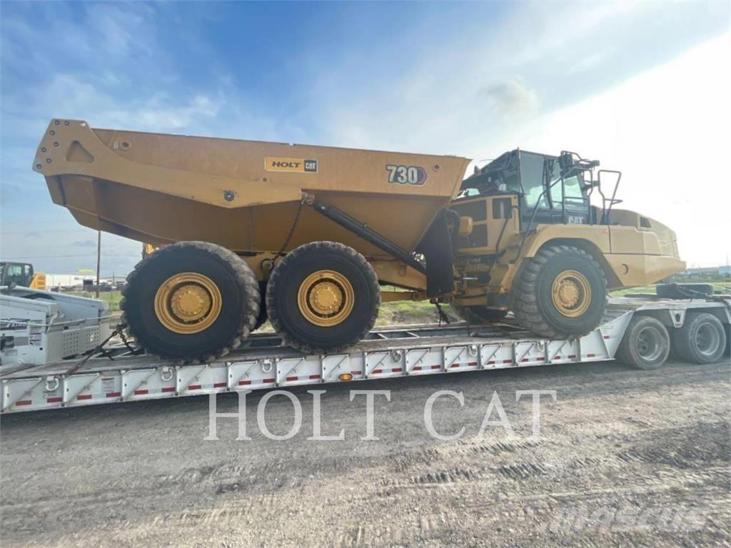 CAT 730 Kĺbové nákladné autá