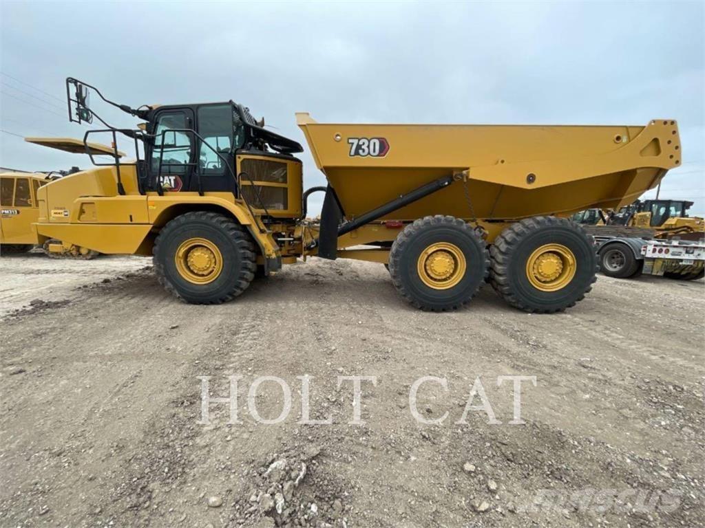 CAT 730 Kĺbové nákladné autá