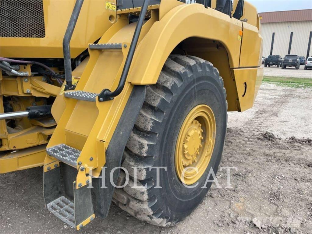 CAT 730 Kĺbové nákladné autá