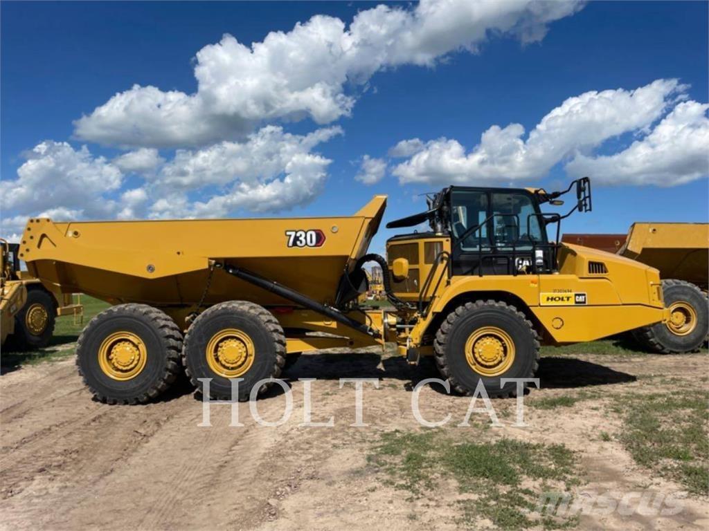 CAT 730 Kĺbové nákladné autá