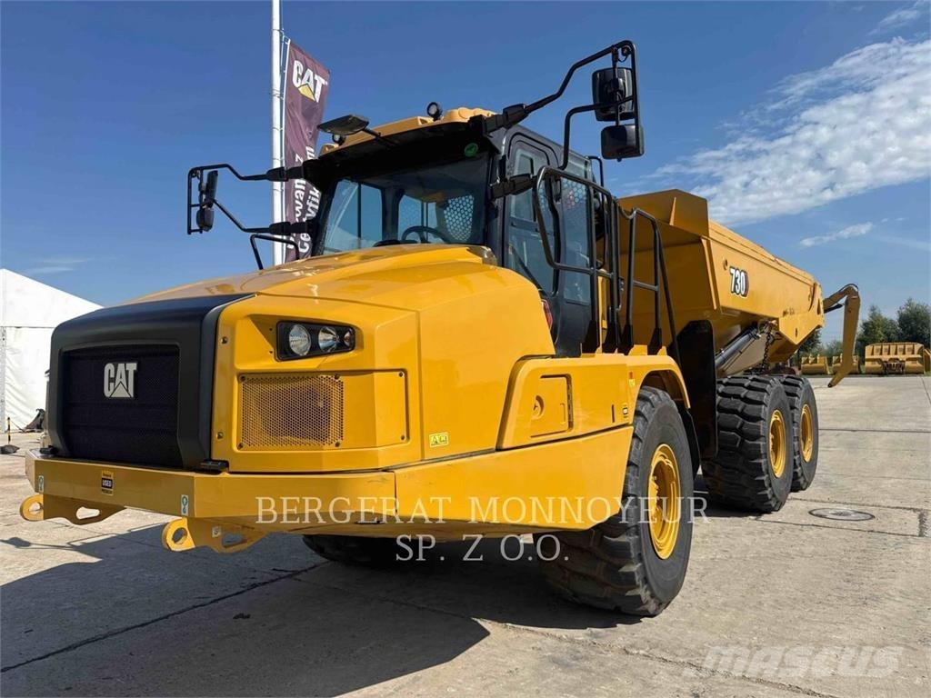 CAT 730 Kĺbové nákladné autá