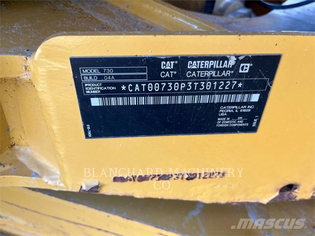 CAT 730 Kĺbové nákladné autá