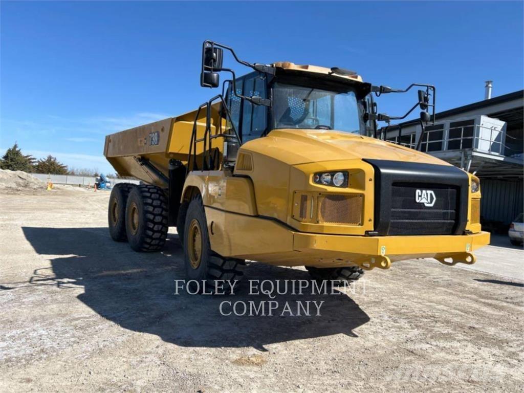 CAT 730-04 Kĺbové nákladné autá