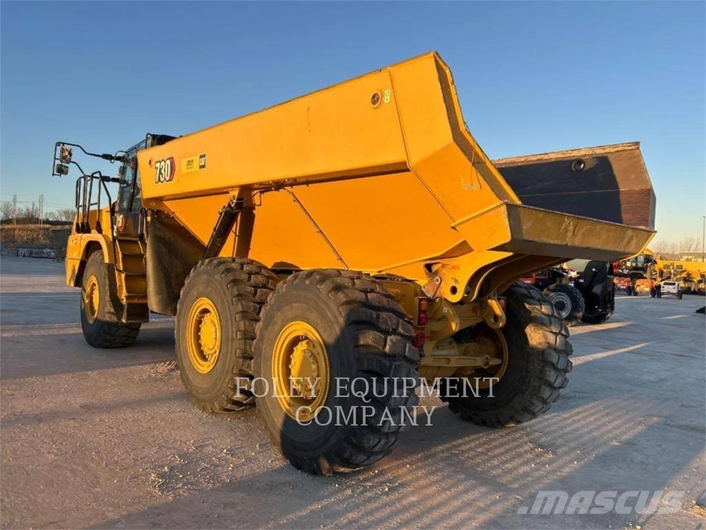 CAT 730-04 Kĺbové nákladné autá