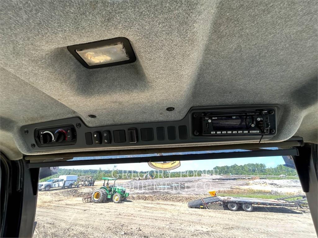 CAT 730-04 Kĺbové nákladné autá