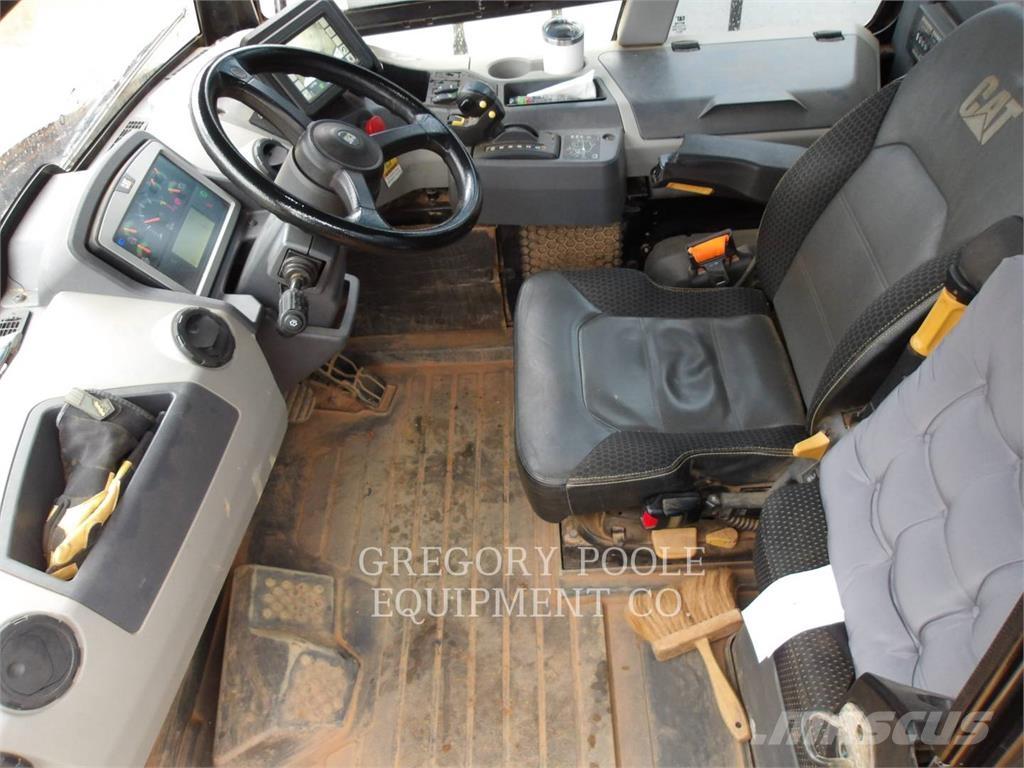 CAT 730-04 Kĺbové nákladné autá