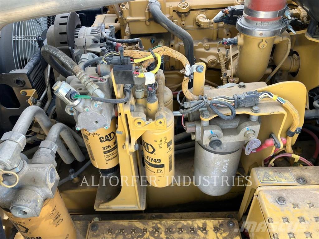 CAT 730C WT Kĺbové nákladné autá