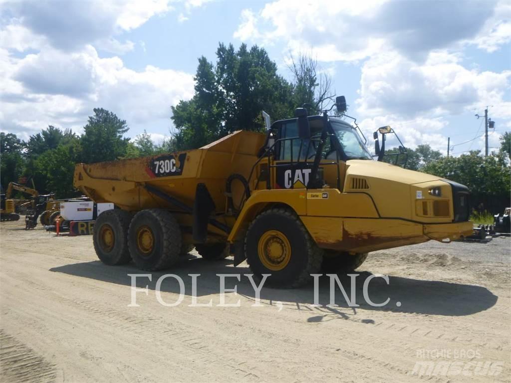 CAT 730C2 Kĺbové nákladné autá