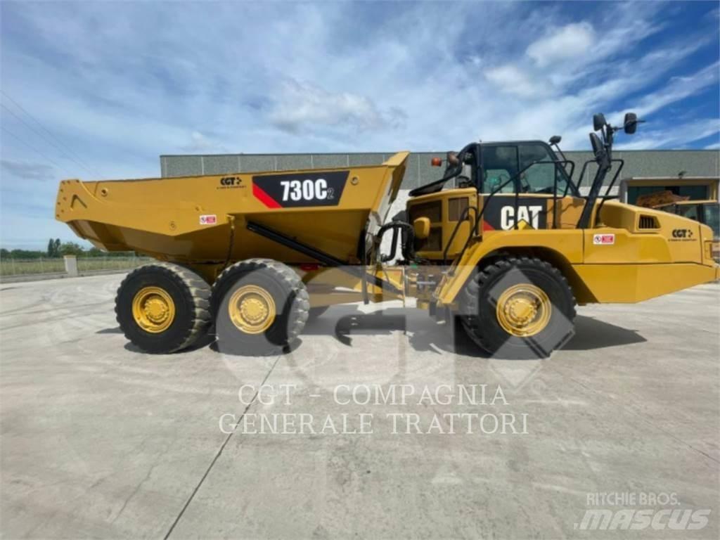 CAT 730C2 Kĺbové nákladné autá
