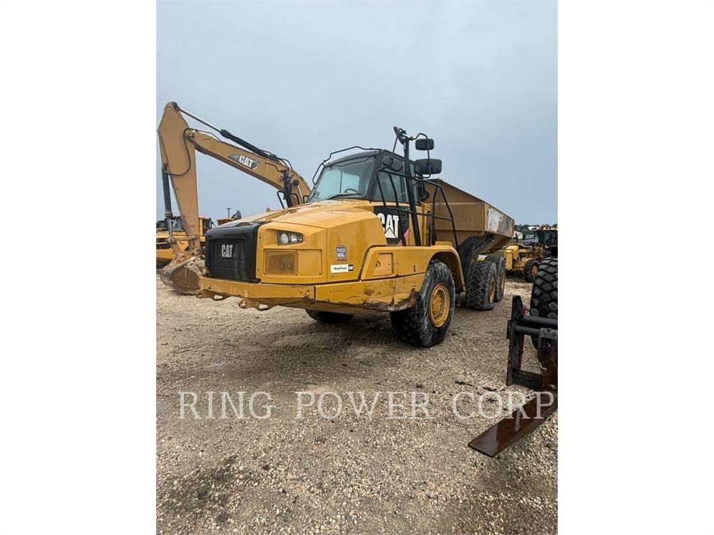CAT 730CTG Kĺbové nákladné autá