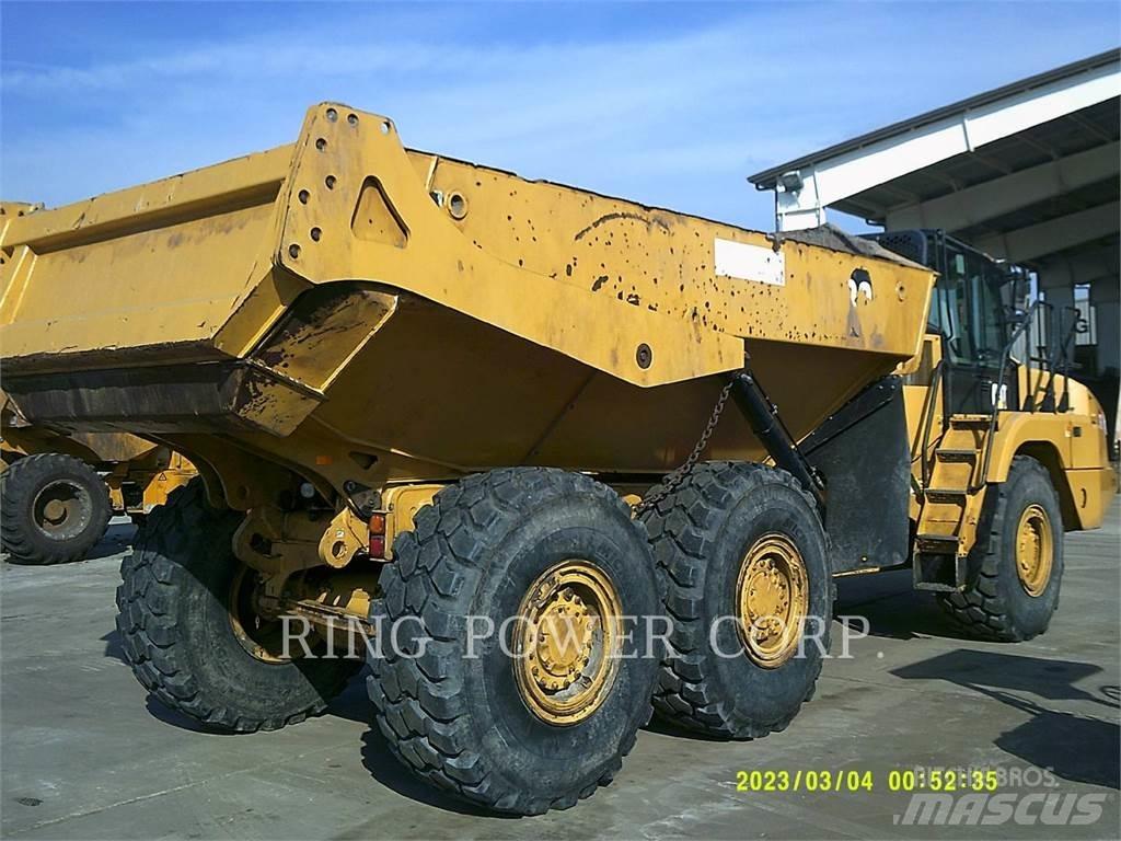 CAT 730WW Cisternové nákladné vozidlá