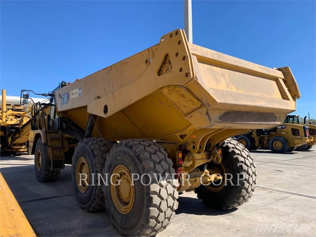 CAT 730WW Cisternové nákladné vozidlá
