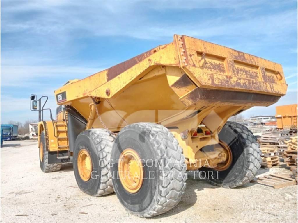 CAT 735 Kĺbové nákladné autá