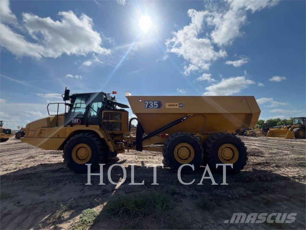 CAT 735 Kĺbové nákladné autá