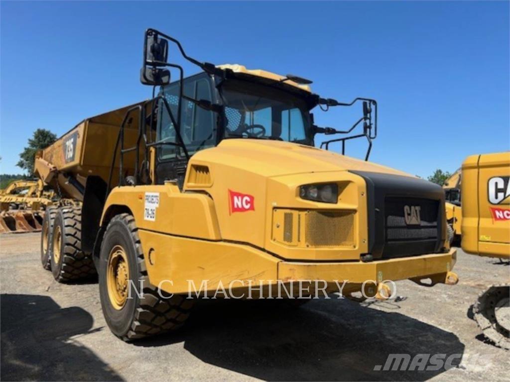 CAT 735 Kĺbové nákladné autá