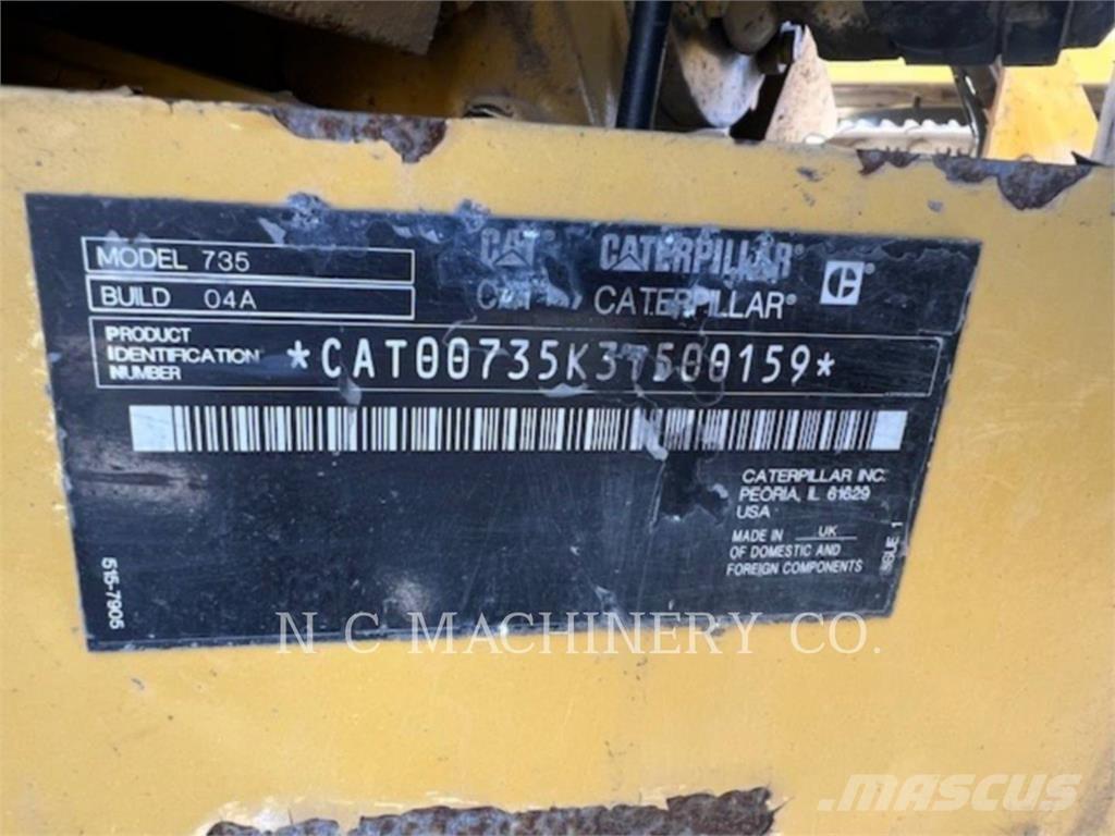 CAT 735 Kĺbové nákladné autá