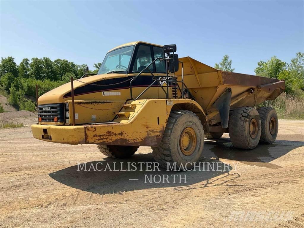 CAT 735 T (OLD) Kĺbové nákladné autá