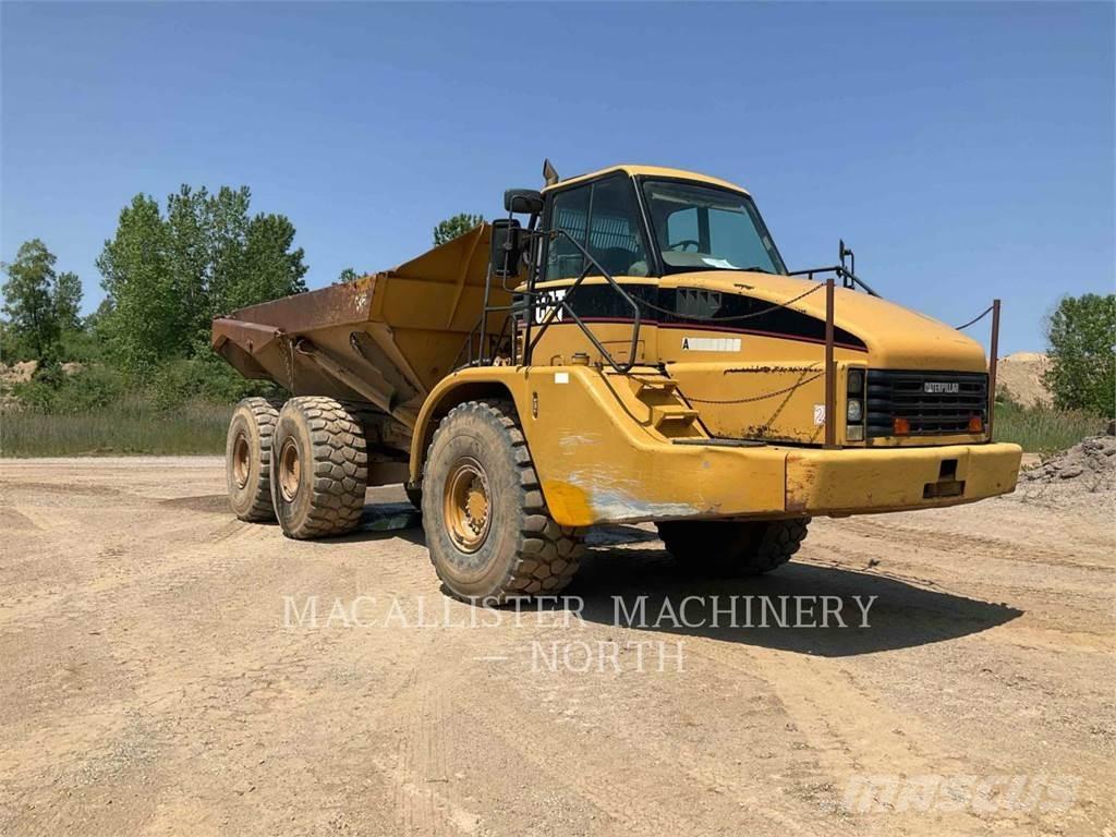 CAT 735 T (OLD) Kĺbové nákladné autá