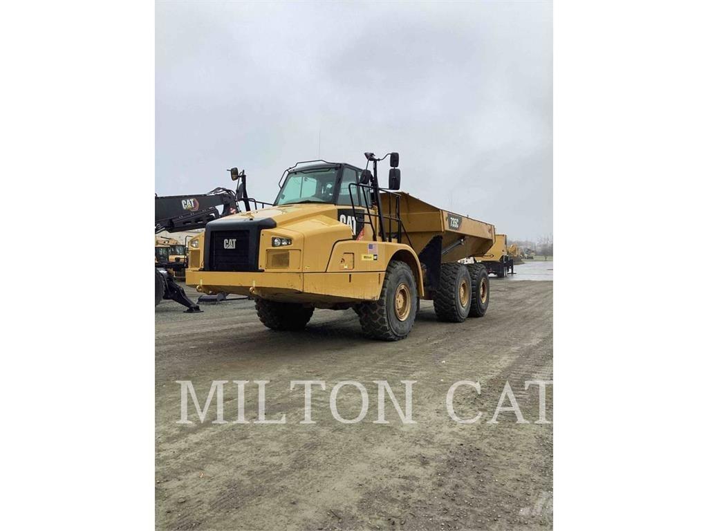 CAT 735C Kĺbové nákladné autá