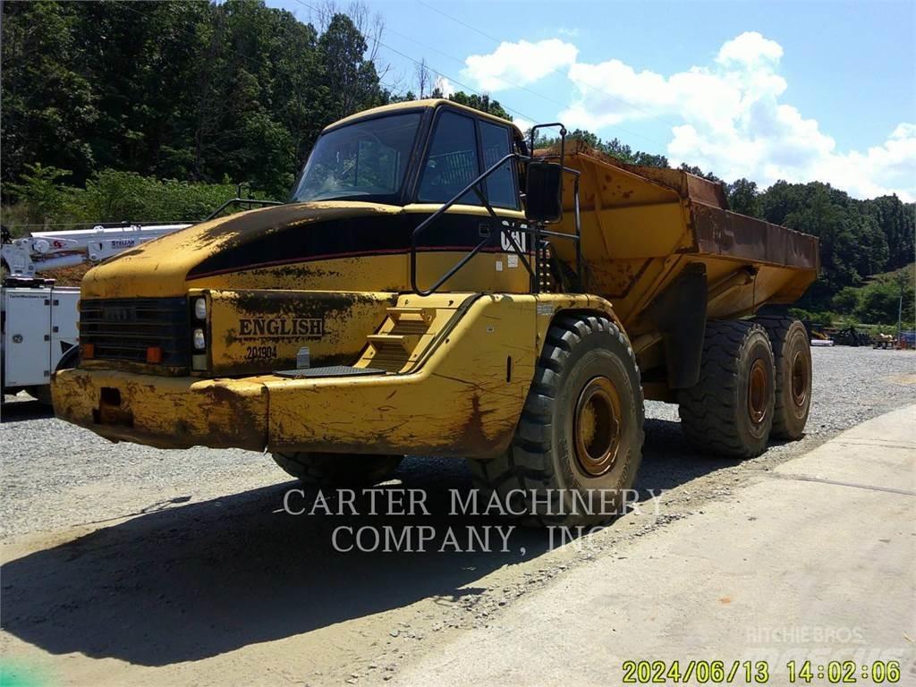 CAT 740 Kĺbové nákladné autá