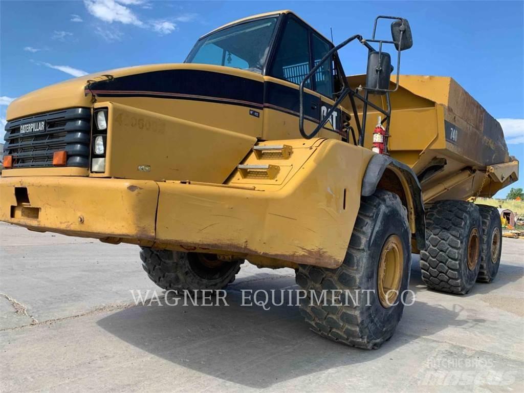 CAT 740 Kĺbové nákladné autá