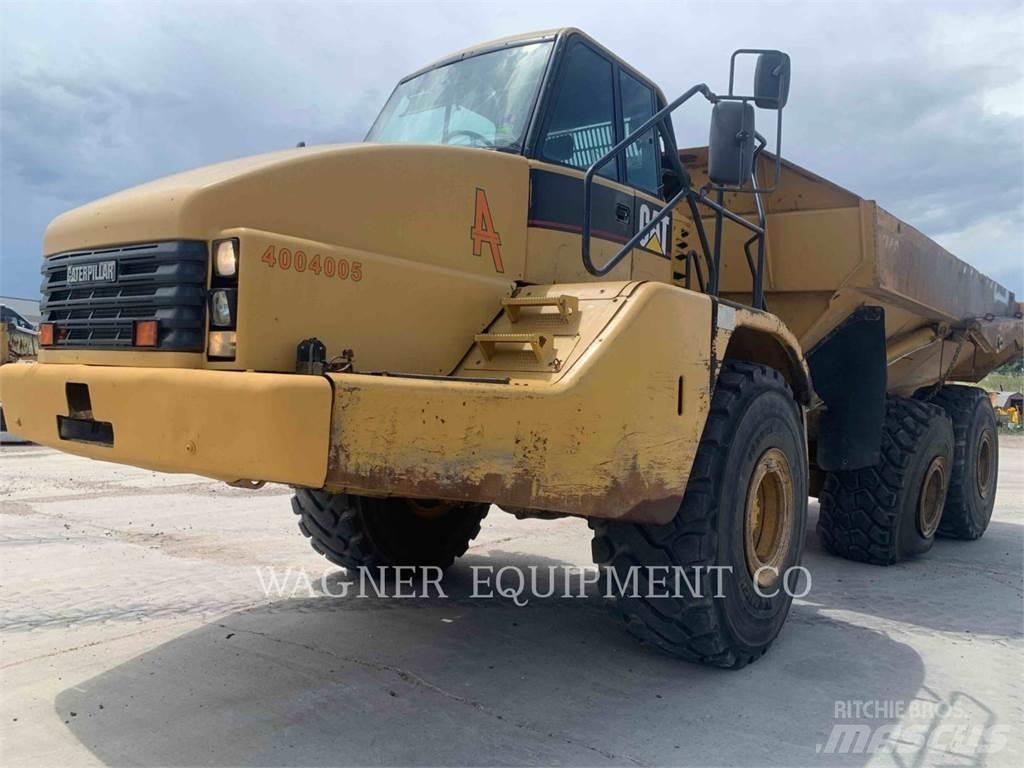 CAT 740 Kĺbové nákladné autá