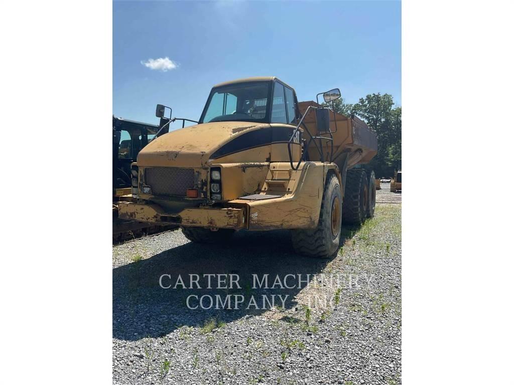 CAT 740 Kĺbové nákladné autá