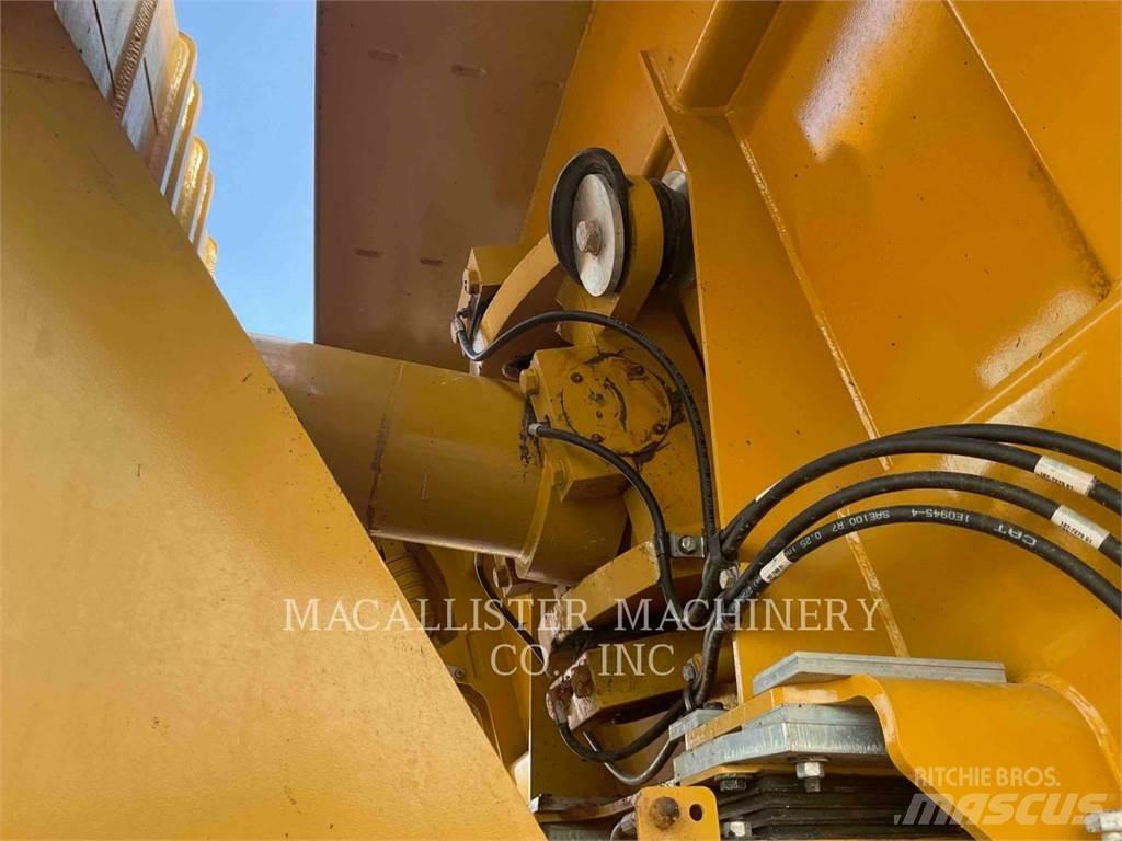 CAT 740 EJECTOR Kĺbové nákladné autá
