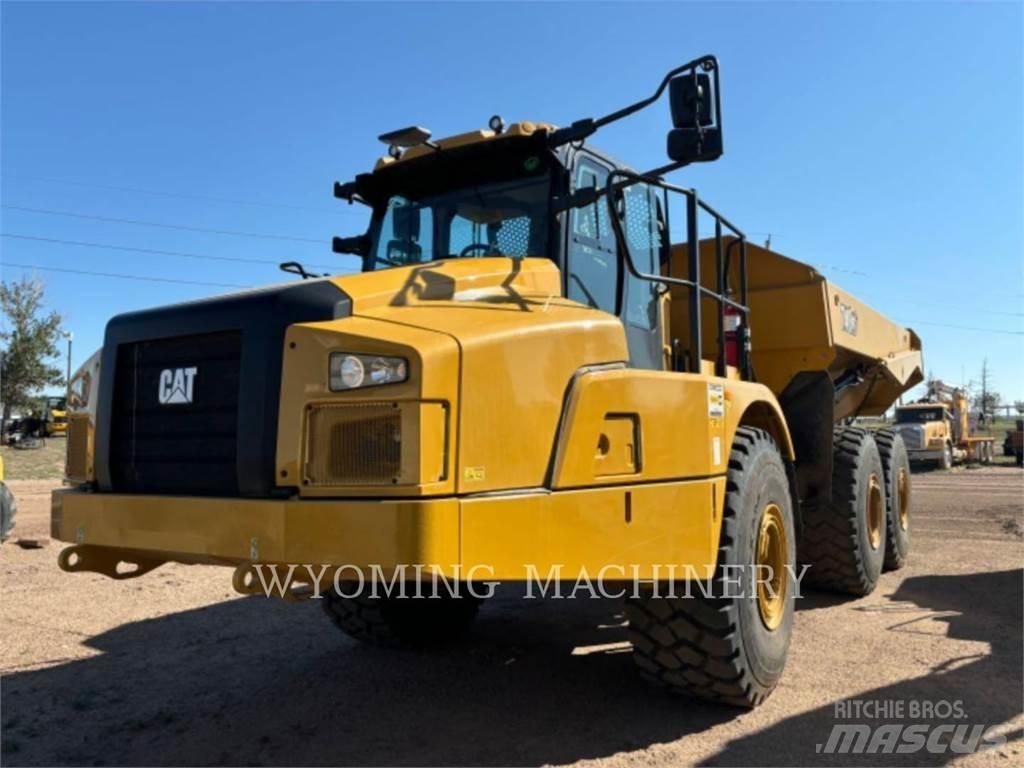 CAT 740 GC Kĺbové nákladné autá
