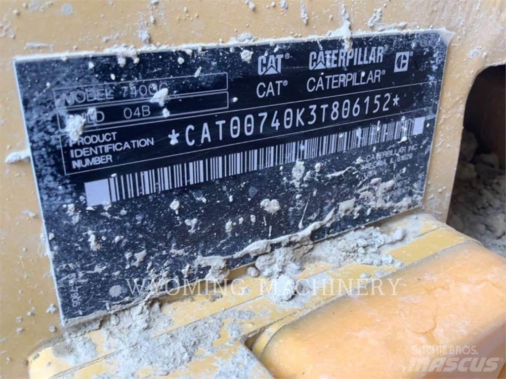 CAT 740 GC Kĺbové nákladné autá